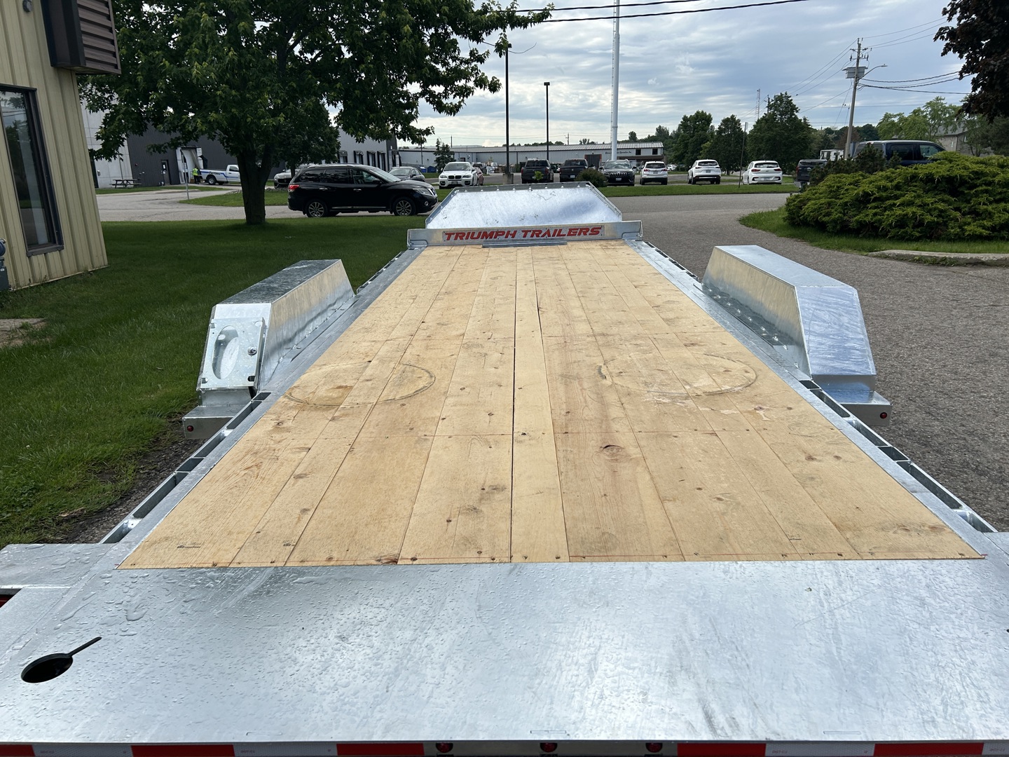 New 2026 Triumph Trailers Galvanized Hydraulic Tilt with I Beam Frame - Image 17
