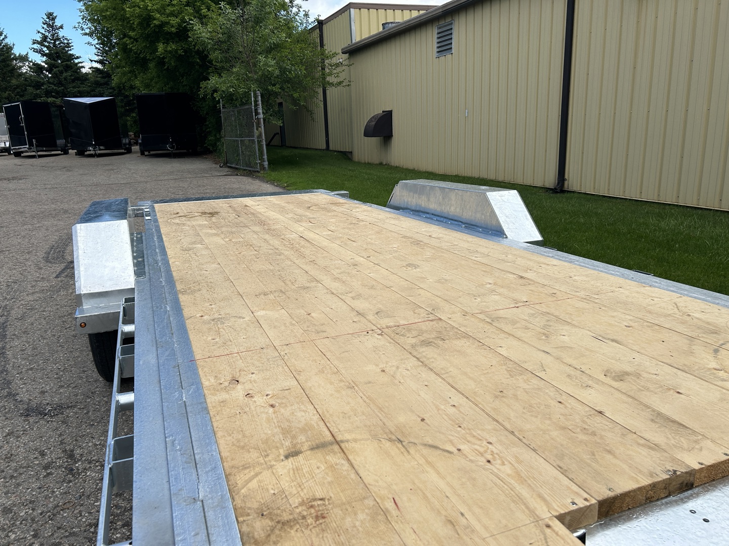New 2026 Triumph Trailers Galvanized Hydraulic Tilt with I Beam Frame - Image 19