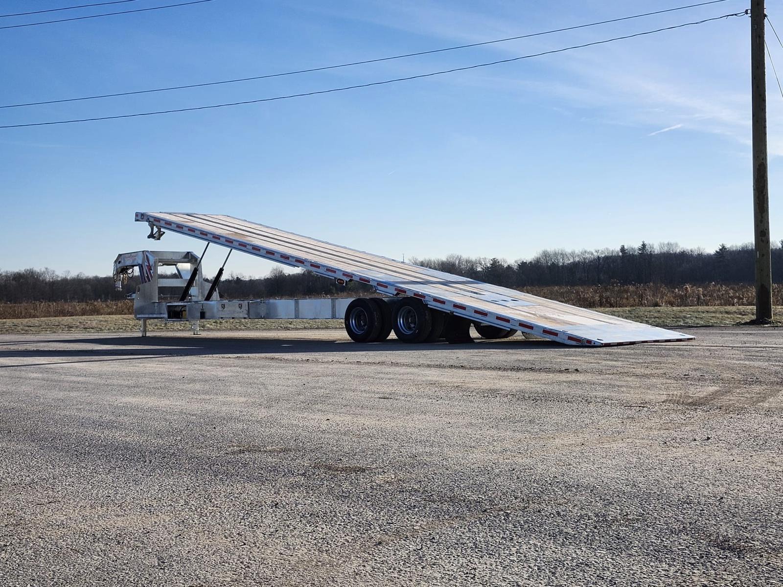 New 2027 TRIUMPH TRAILERS GALVANIZED SEA CAN GOOSENECK TILT - Image 14