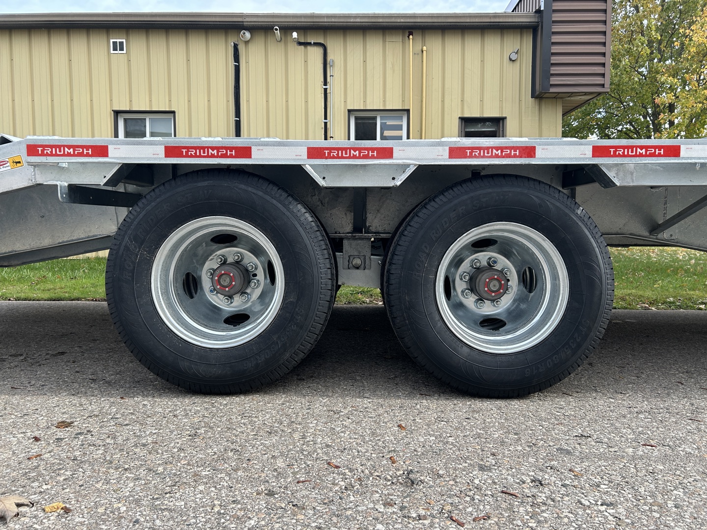 New 2026 TRIUMPH TRAILERS GOOSENECK - Image 9