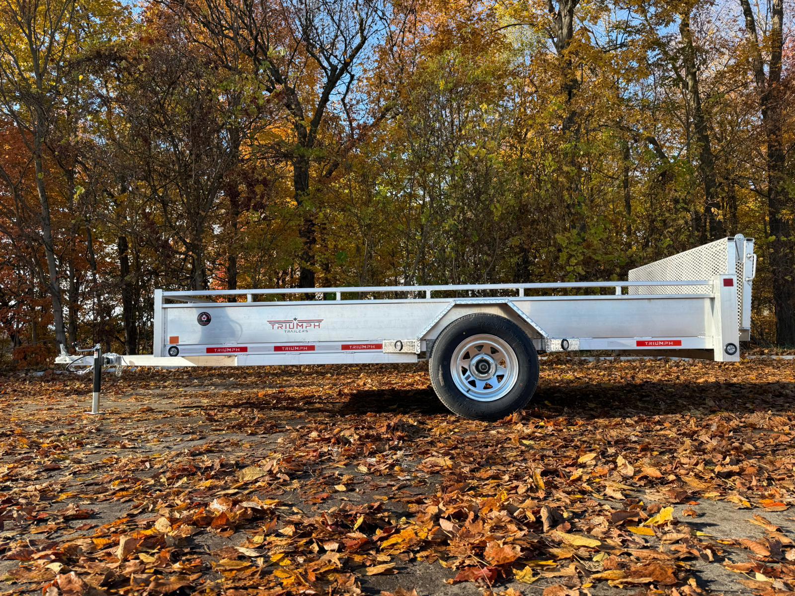 New 2026 TRIUMPH TRAILERS ALUMINUM UTILITY - Image 4